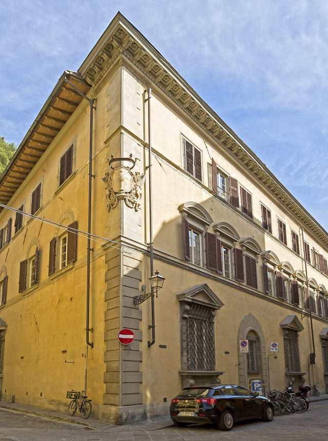 Palazzo Vivarelli Colonna